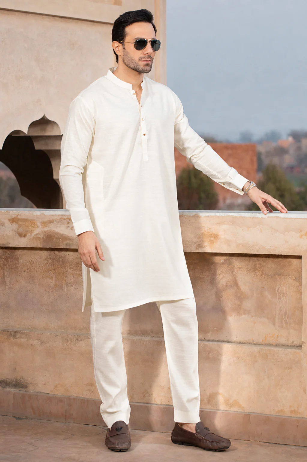 FESTIVE COLLECTION SLUB STITCHED SUIT - EGG WHITE - Image 2
